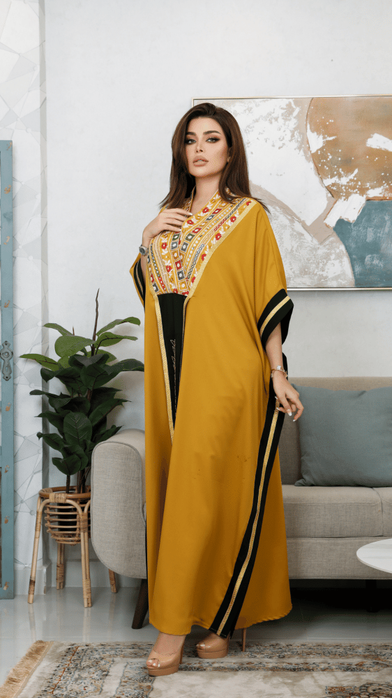 جلابية بقصة واسعة