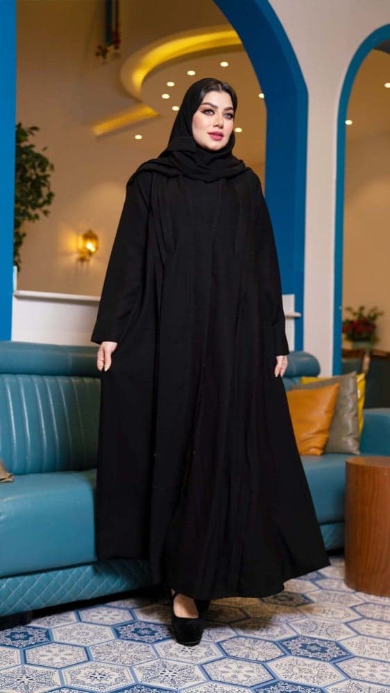 عباية تربل كلوش بصفطات على الكتف