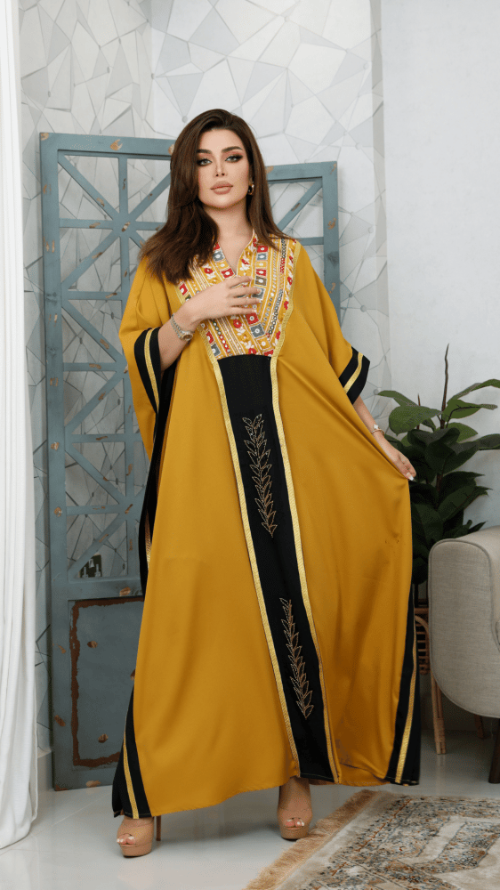 جلابية بقصة واسعة