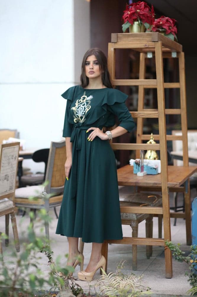 فستان سهرة زيتي مطرز ميد