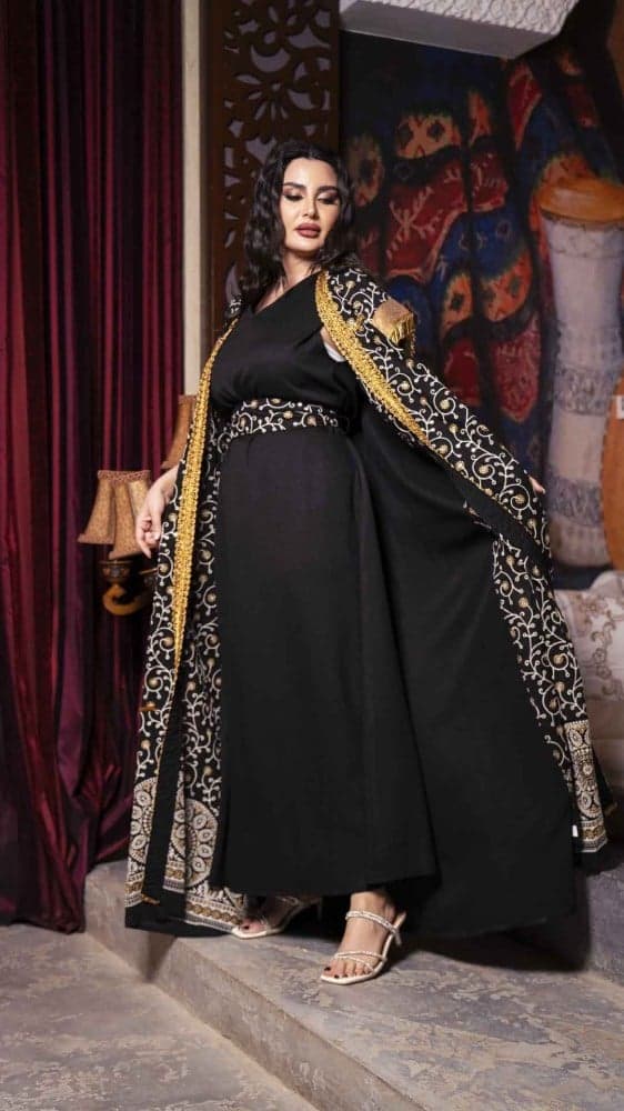 جلابية مطرزه قطعتين