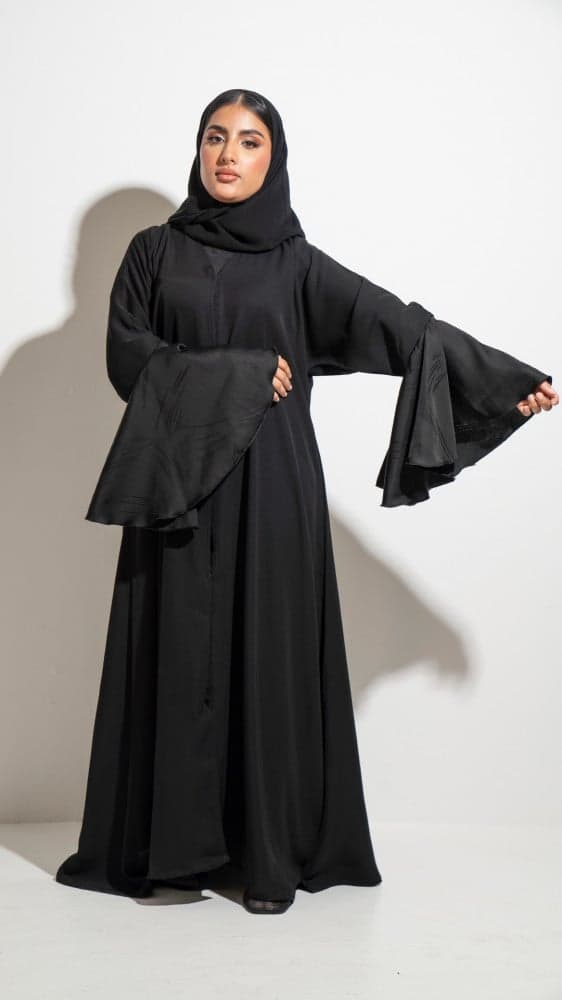 عباية باكمام كلوش