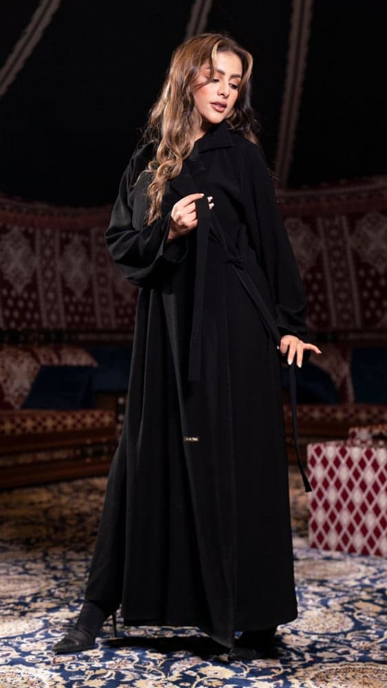 عباية رسمية لف بربطه جانبية