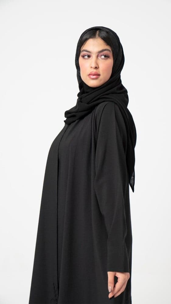 عباية كلوش بتطريز من الأسفل