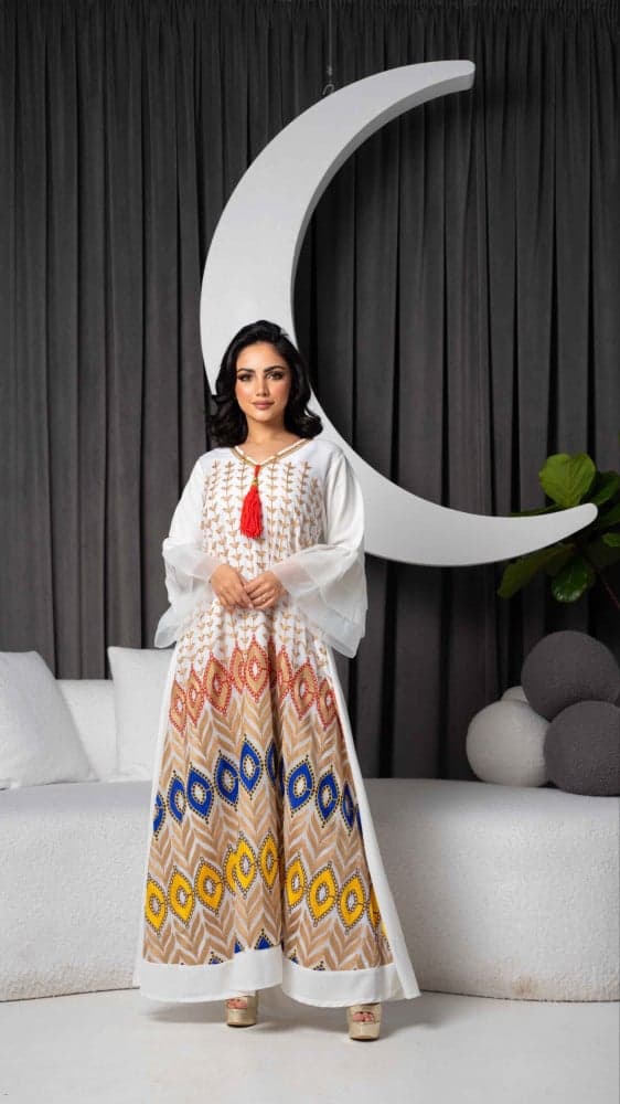 جلابية ابيض بنقوش الوان