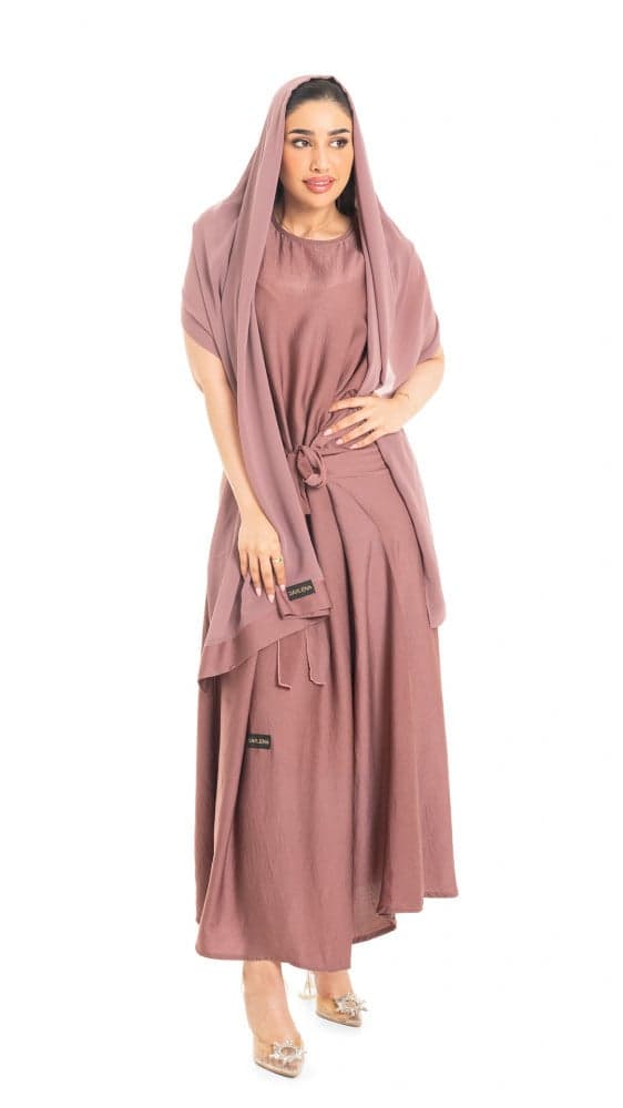 فستان عباية لحمي مع طرحه