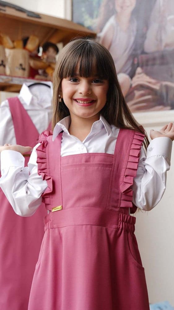 مريول ابتدائي بكشكشه ناعمة وجيوب