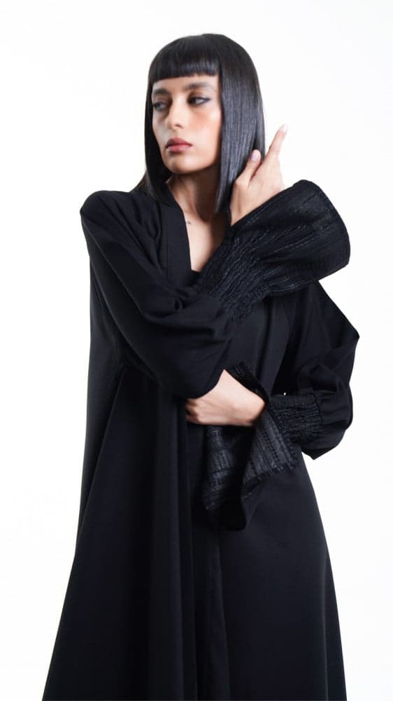 عباية مفتوحة باكمام كلوش مطاط