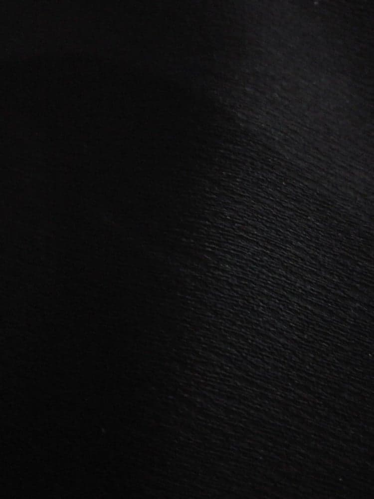 عباية جيوب وتغلق بازرة بلون نحاسي