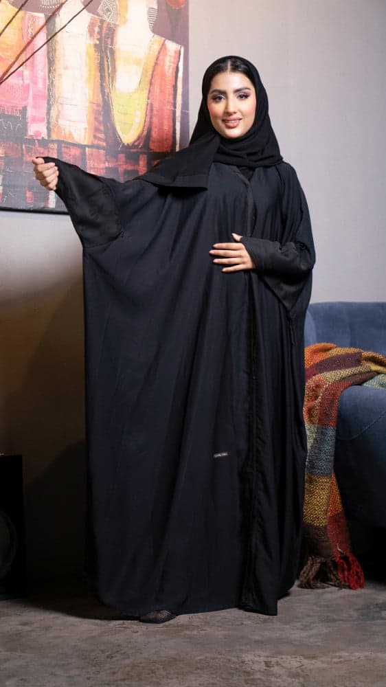عباية بشت بقصة اكمام مميزة