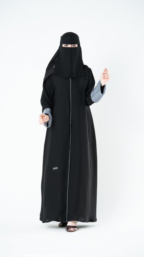 عبايه كم فضي