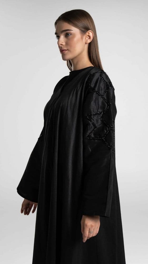 عباية بشك على الاكتاف