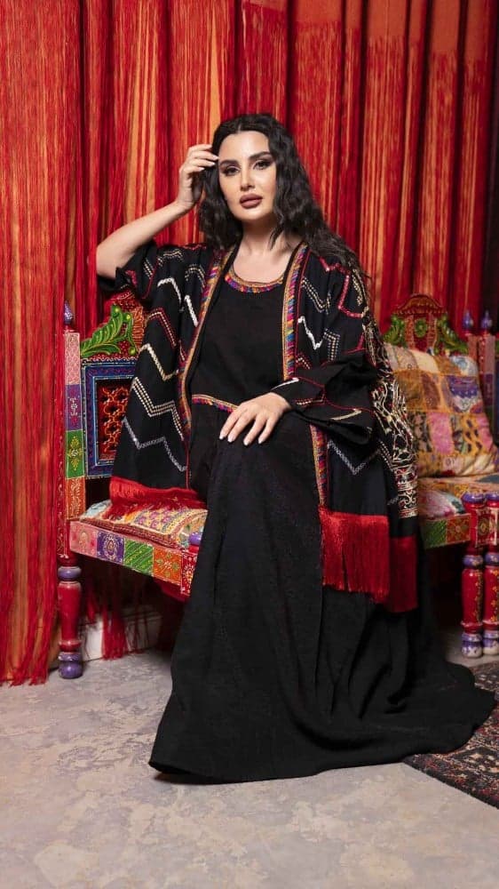 جلابية مع جاكيت