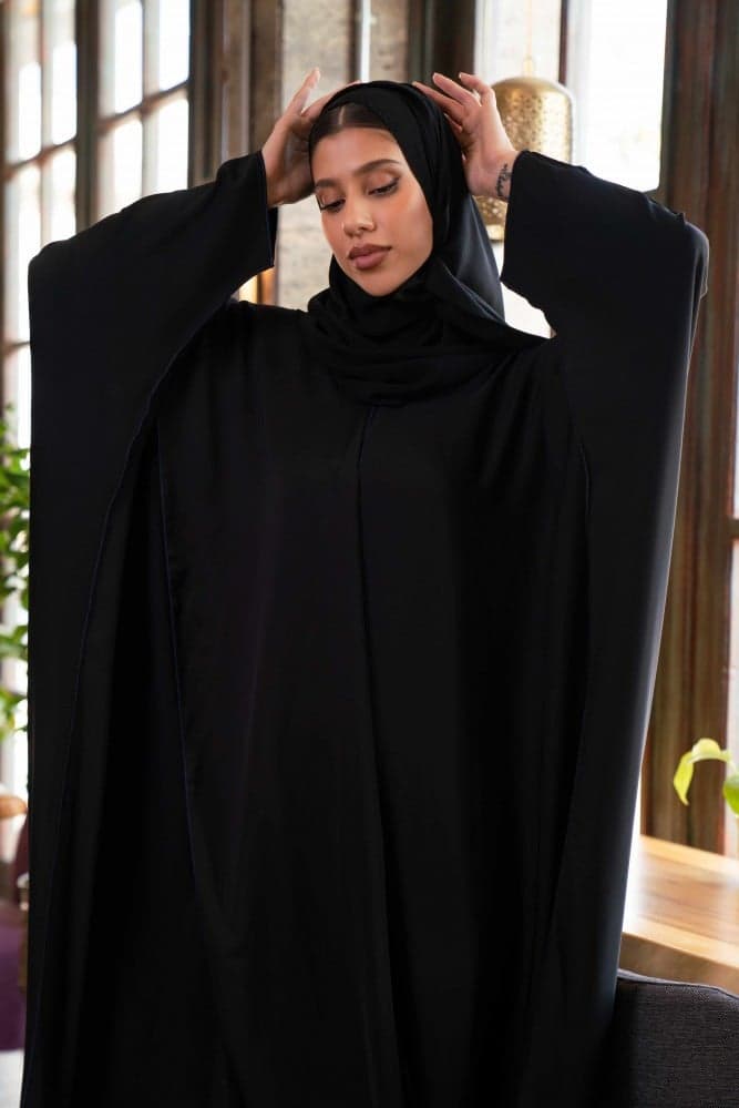 عباية بشت بقصة مميزة