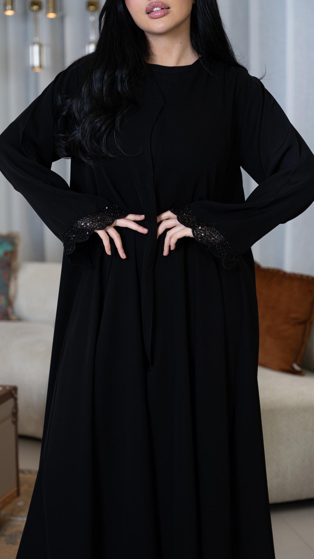 عباية مزينه بكرستالات ناعمه