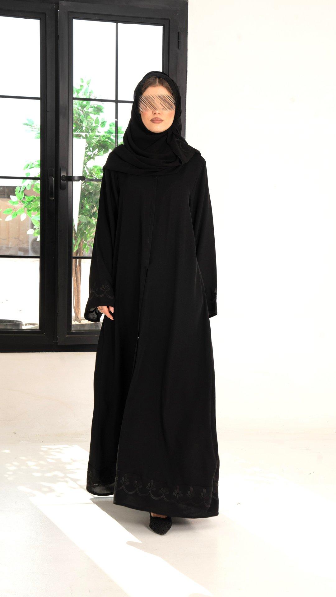 عباية كلوش بتطريز