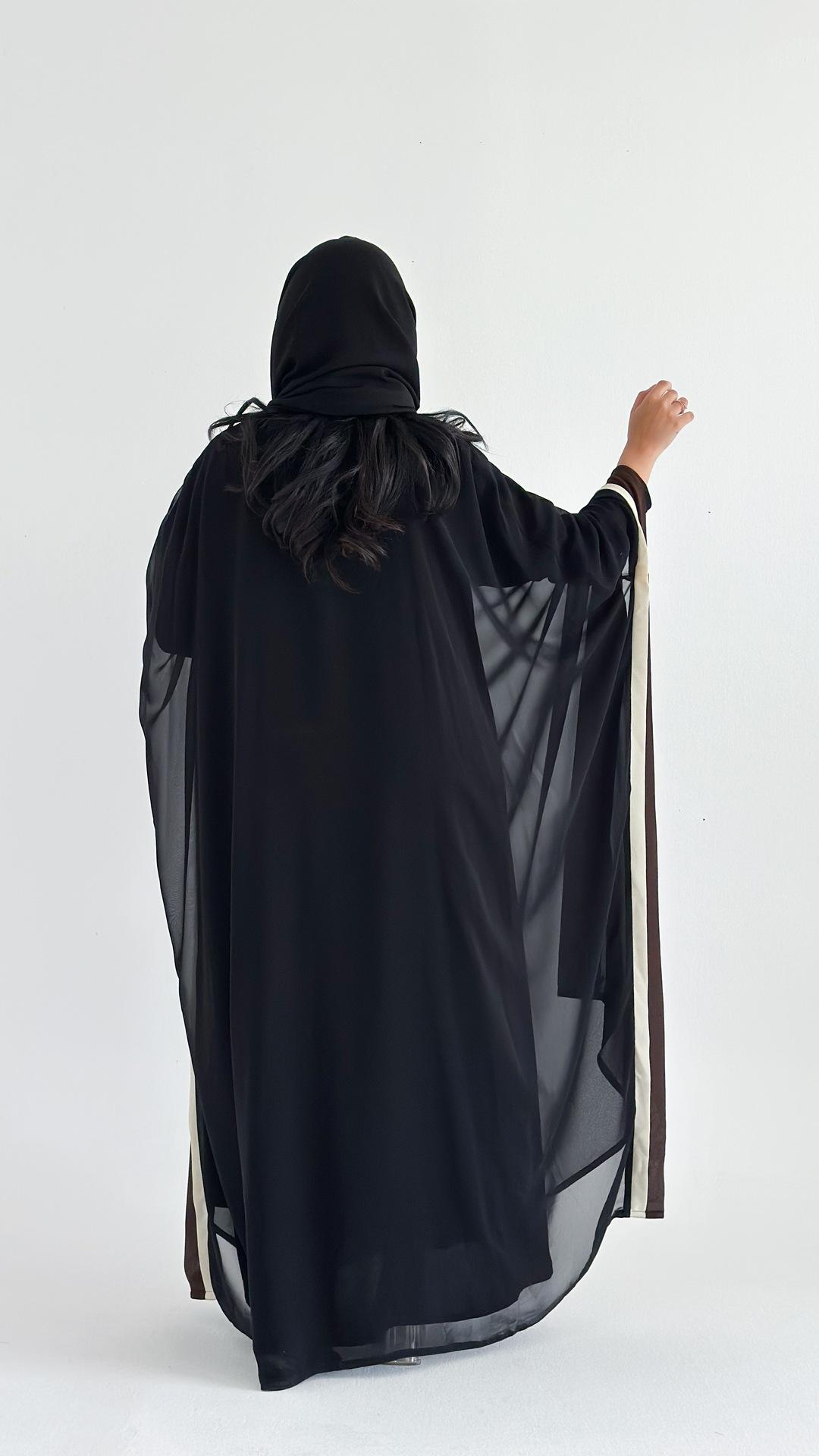عباية بشت مفتوحة من الجوانب