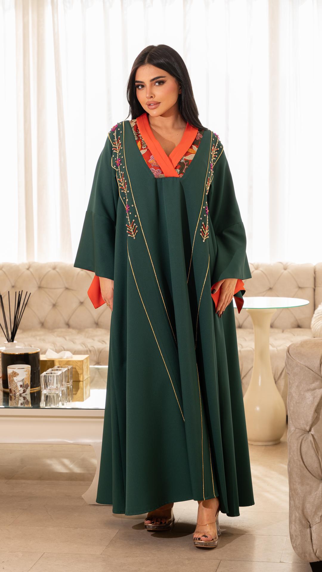 جلابية زيتي مبطنة ببرتقالي