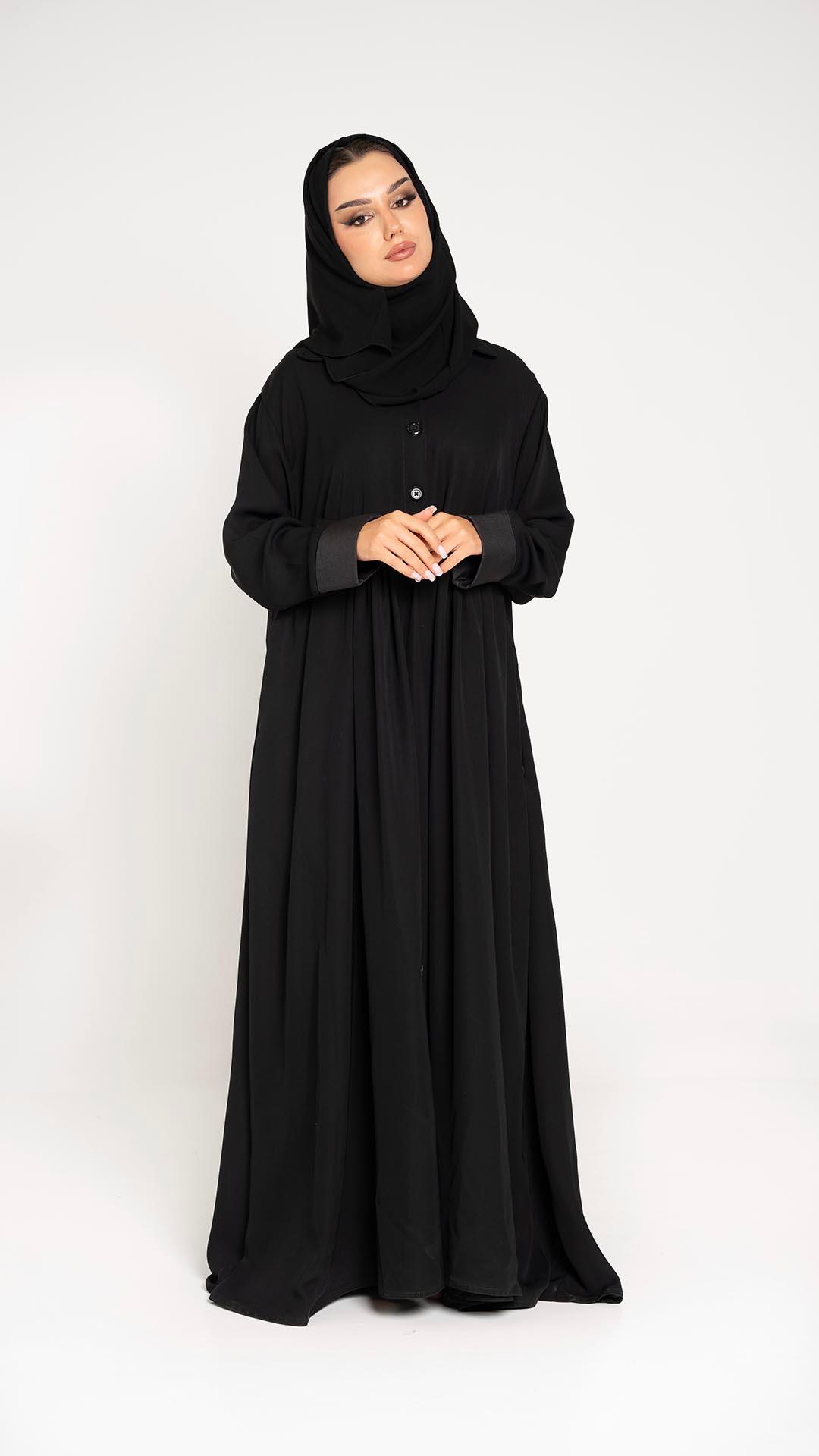 عباية مقفلة بأزرة