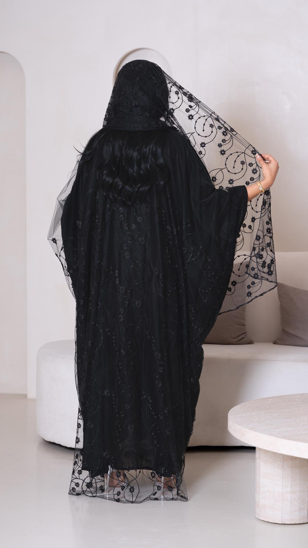 عباية بشت مطرزة مع الطرحة