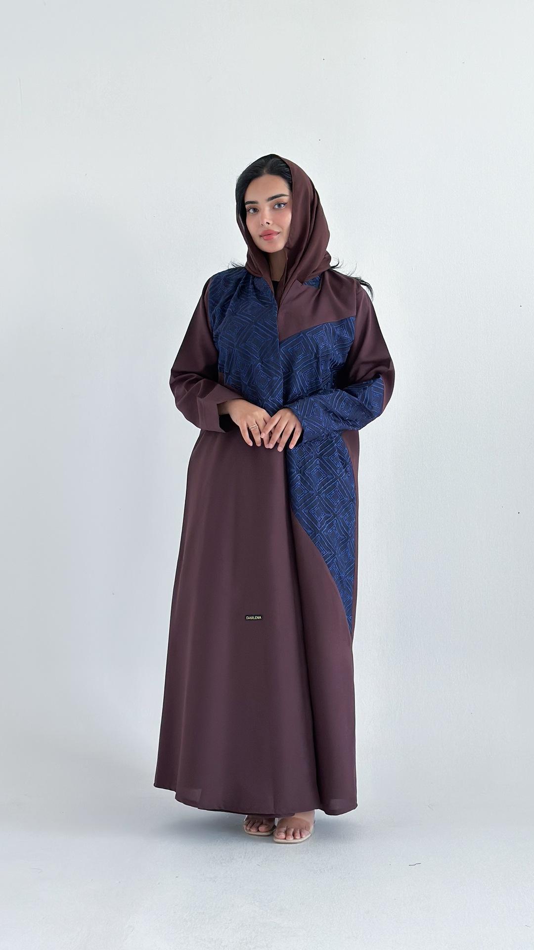 عباية بلون بنفسجي وكحلي
