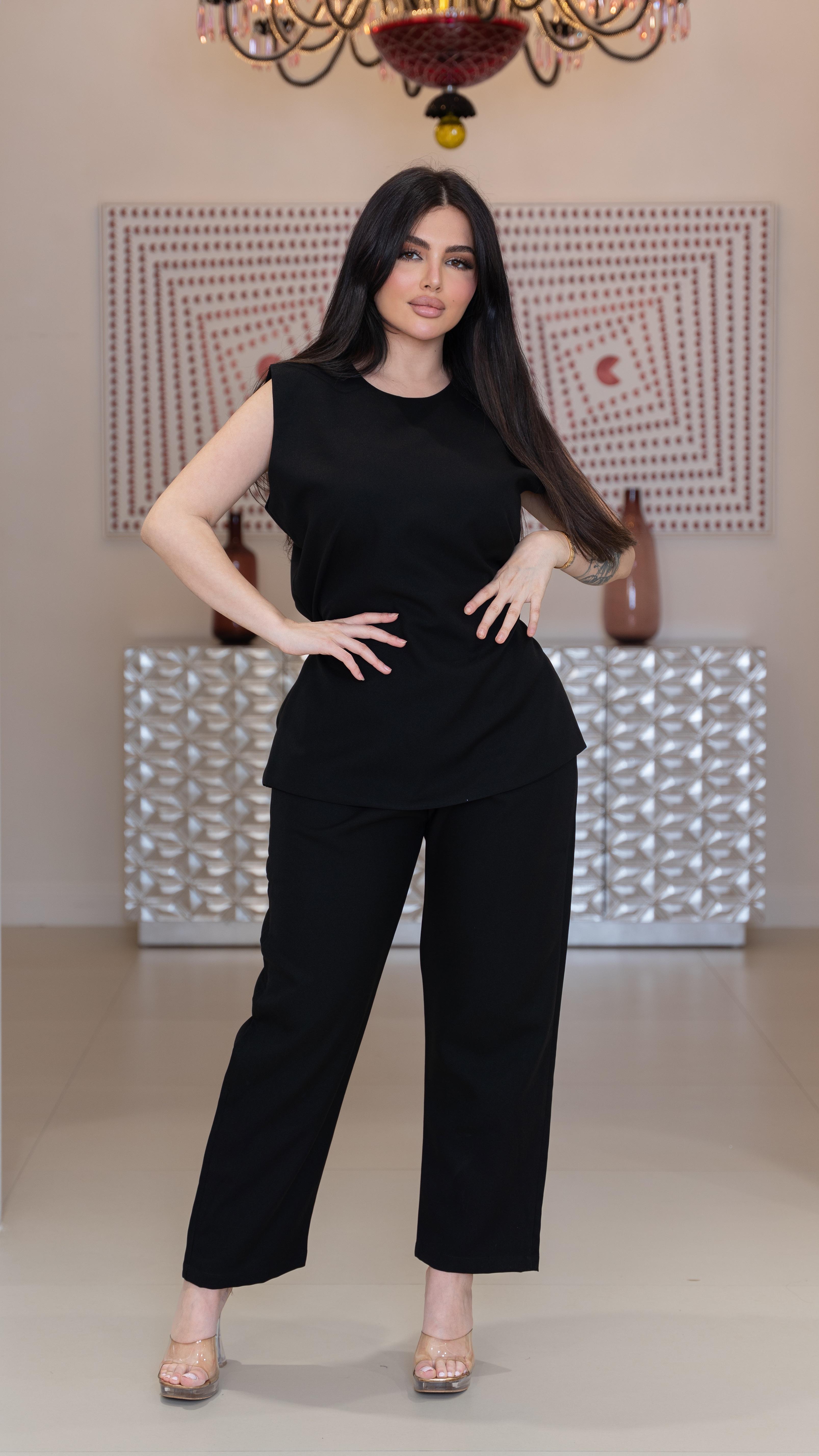 طقم عباية بربطة من الخلف