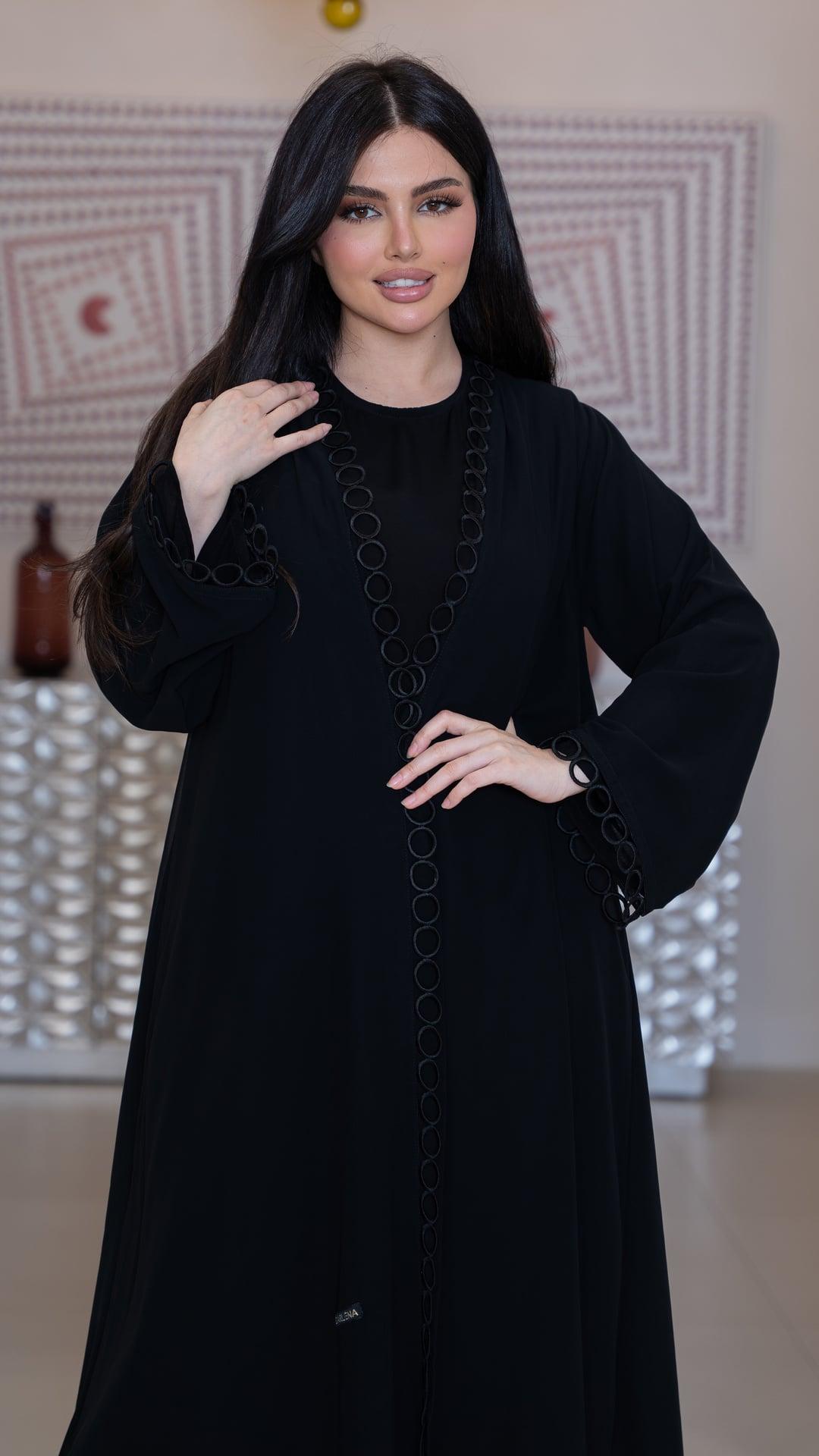 عباية شيفون مزينة بكلفه