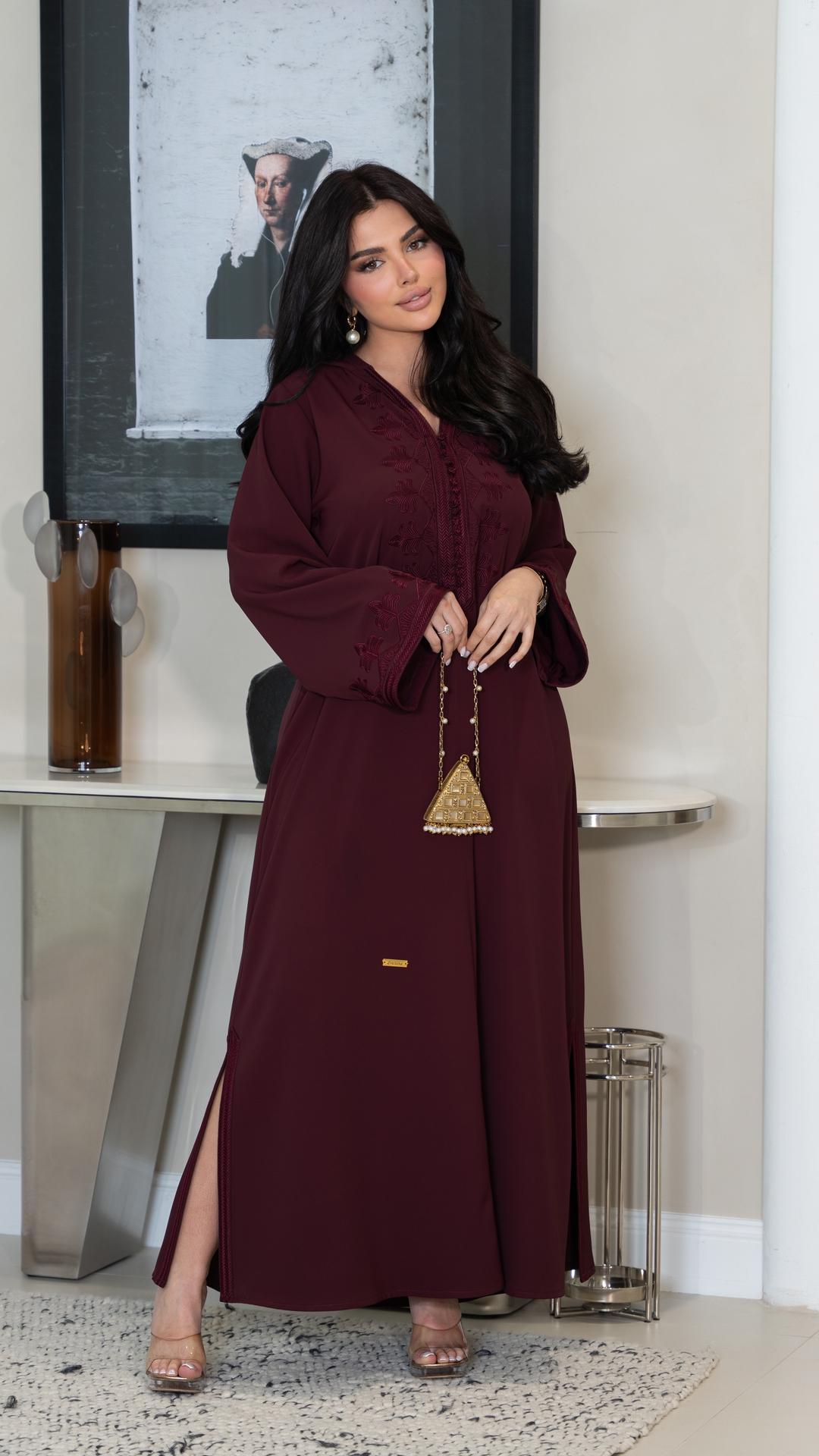 قفطان مغربي بلون عودي