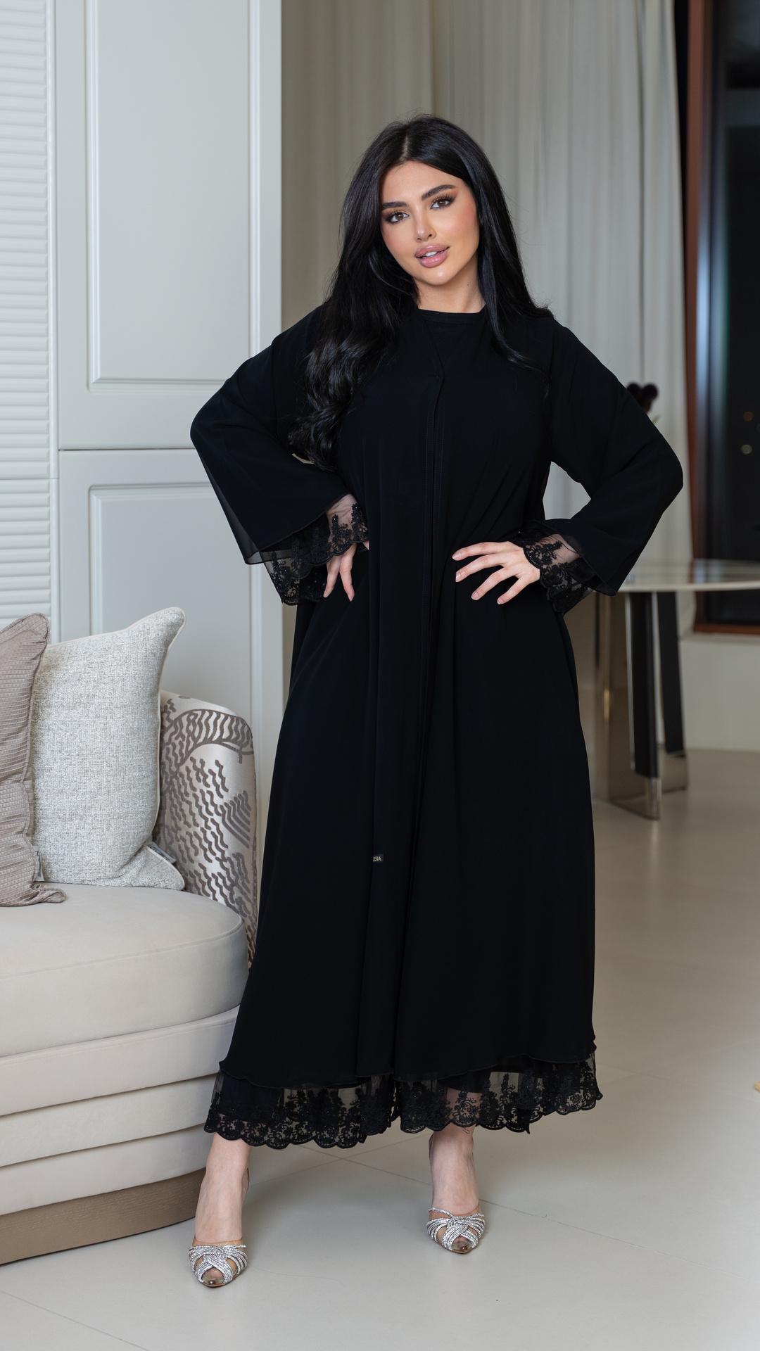 عباية مزينه بكرستال