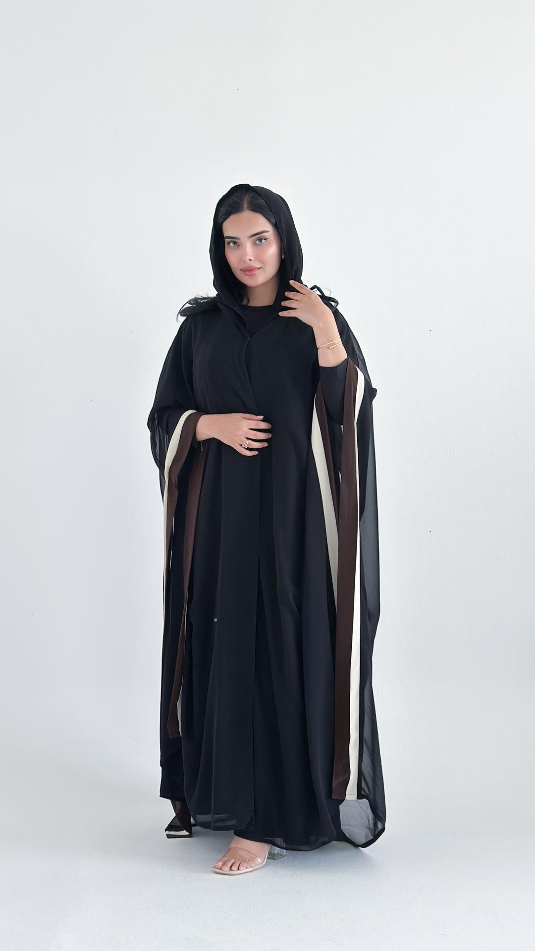 عباية بشت مفتوحة من الجوانب