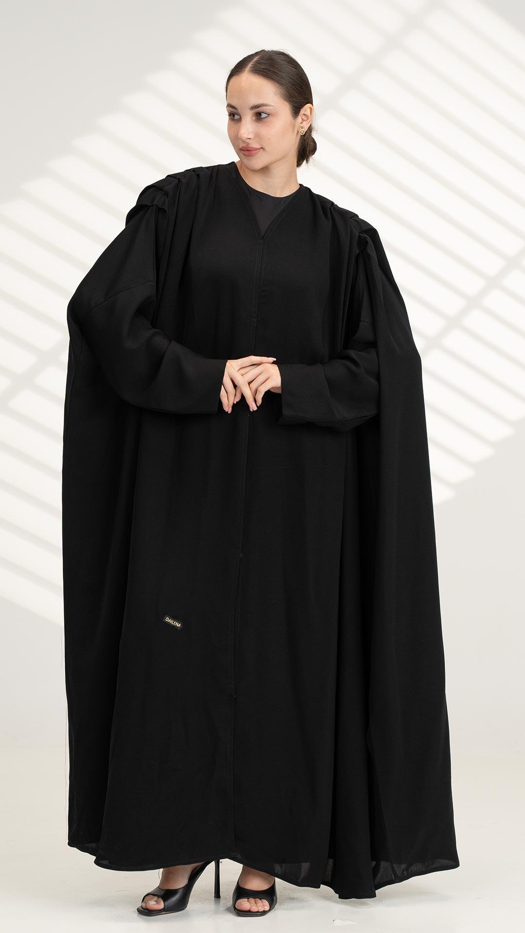 عباية بصفطات على الاكتاف