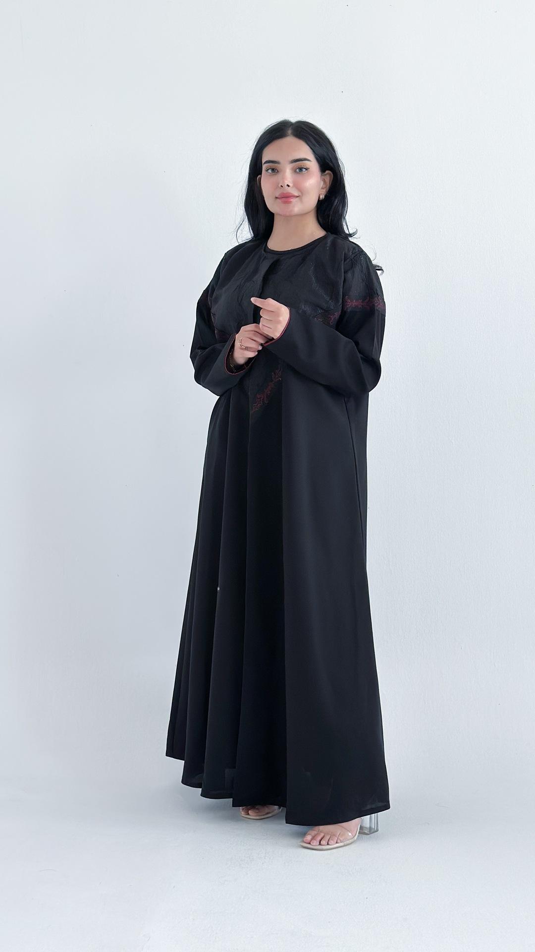 عباية كلوش بكسرة من الخلف