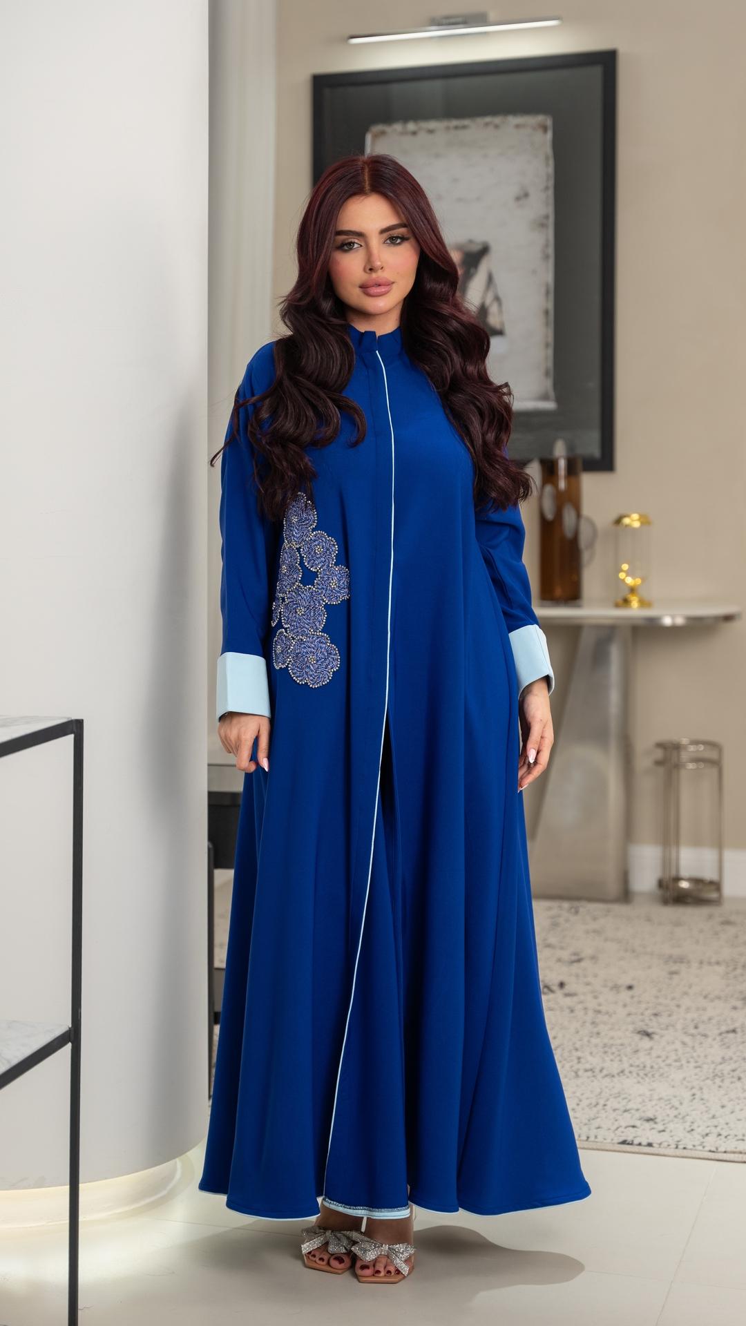 جلابية بلون ازرق وسماوي