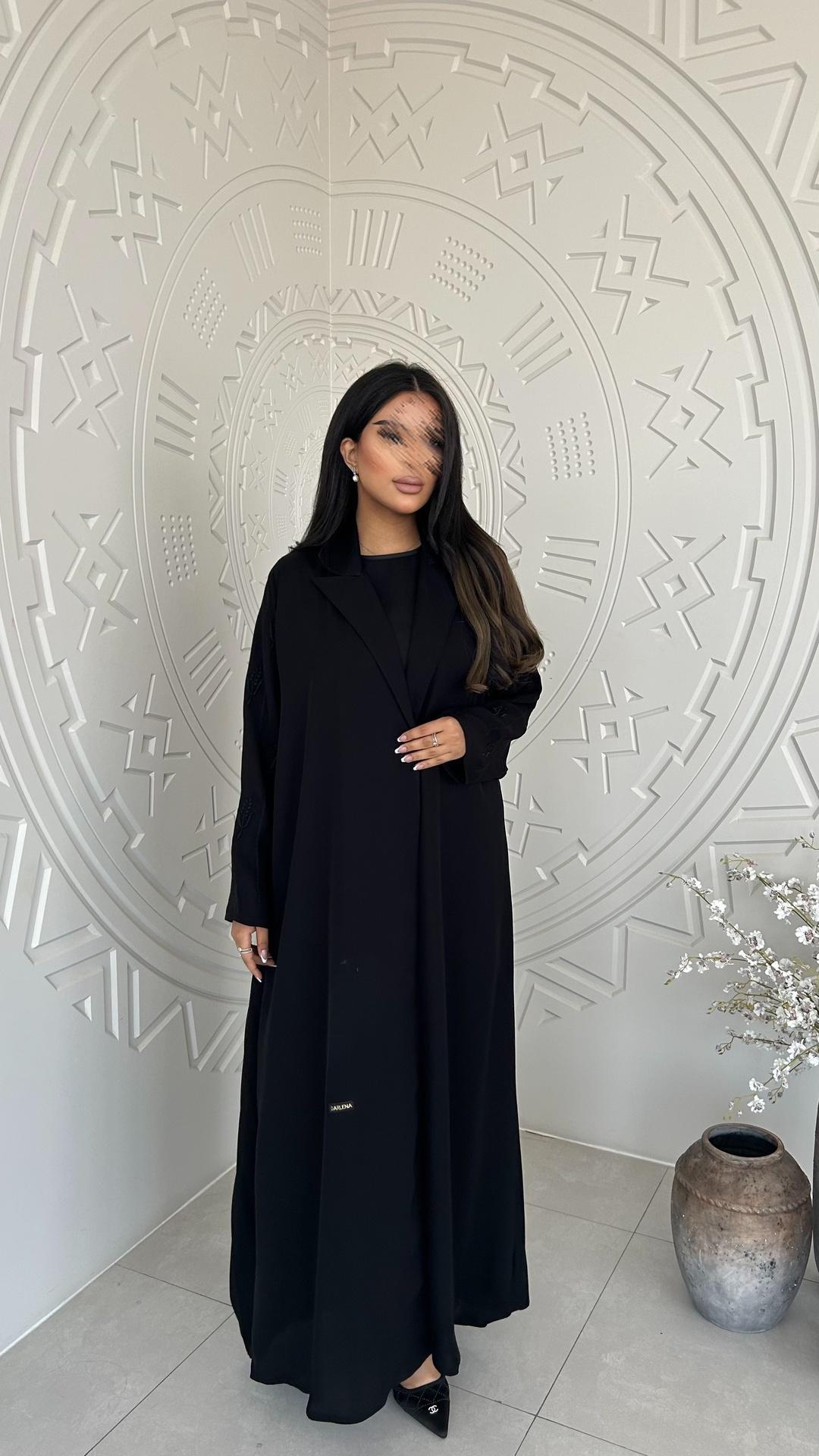 عباية بليزر بكسرات من الخلف