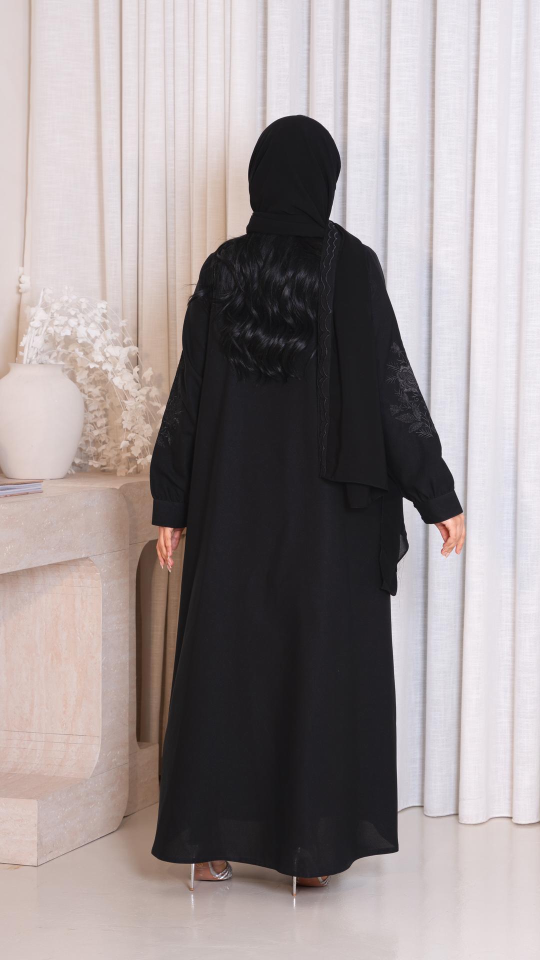 عباية بليزر مطرزة بجيوب