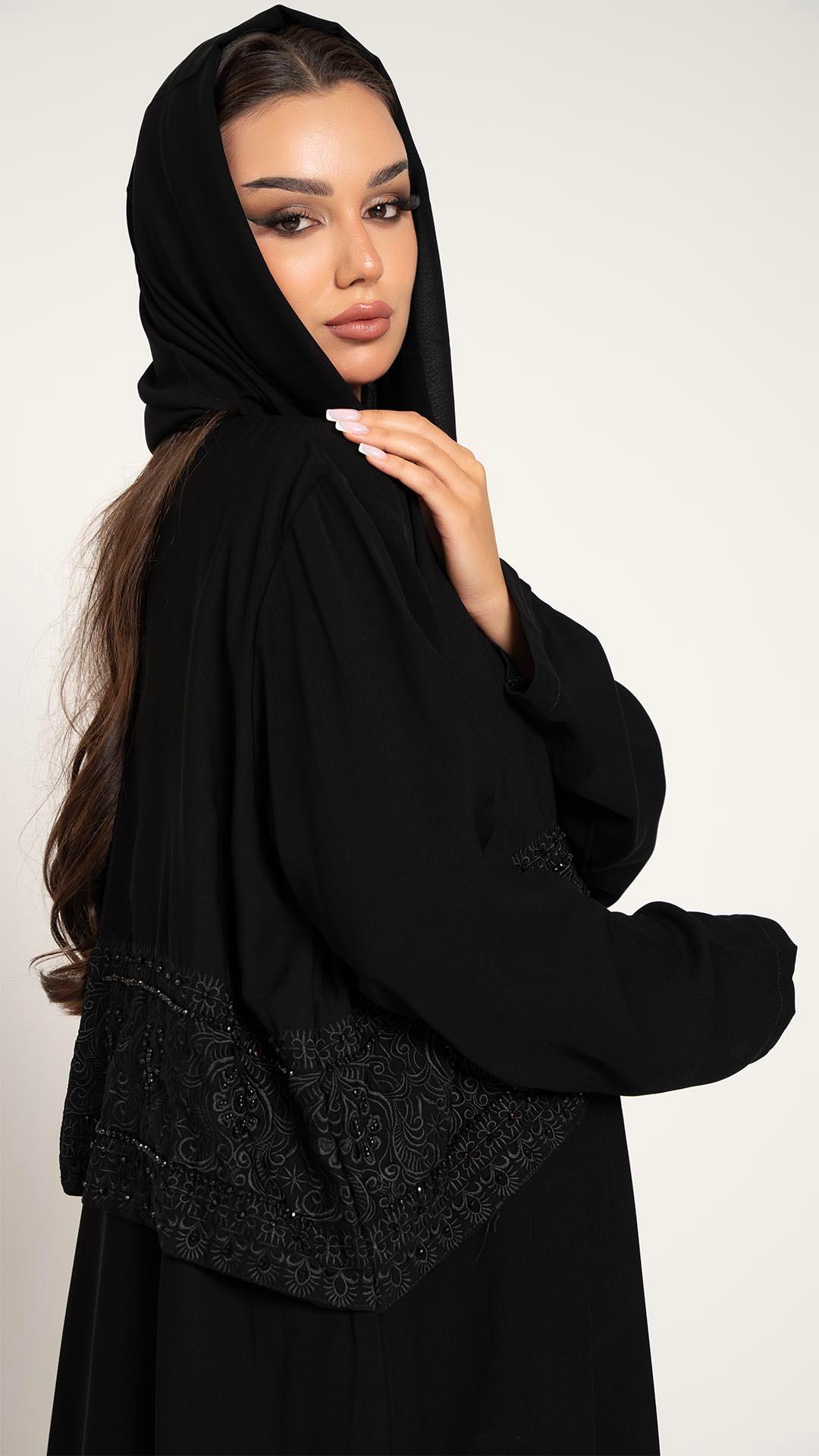 عباية بقصة جاكيت شك