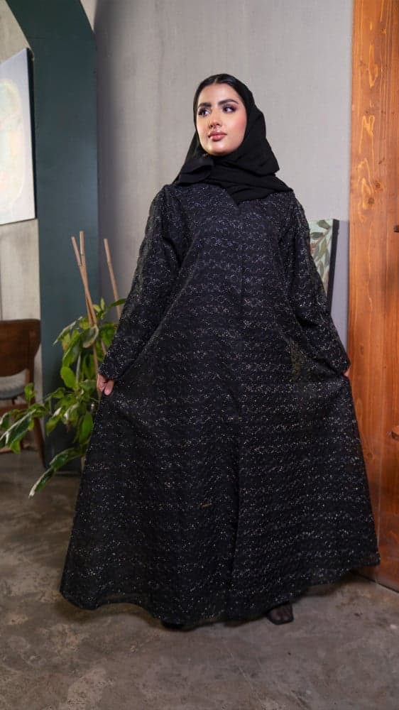 عباية بخامة لامعه