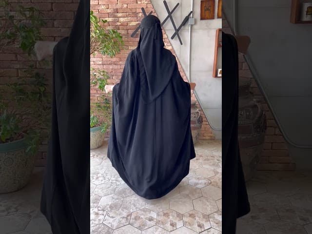 عباية بقصة قطريه مطرزة بفضي