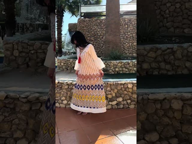 جلابية ابيض بنقوش الوان